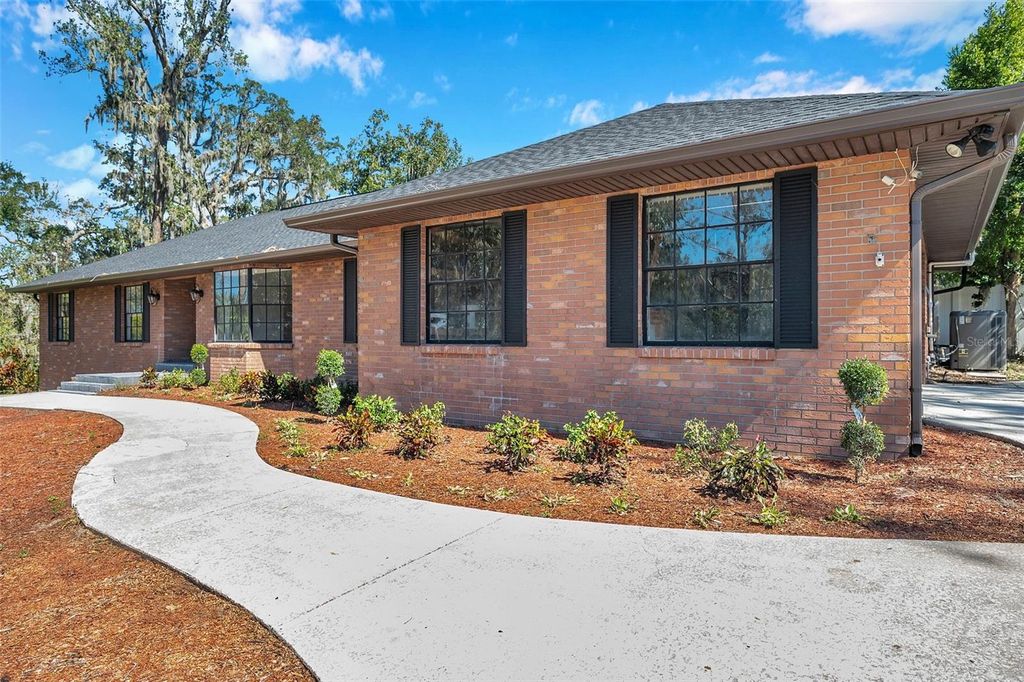 Photo of 12618 Lake Hills Drive, Riverview, FL 33569 (MLS # TB8314652)