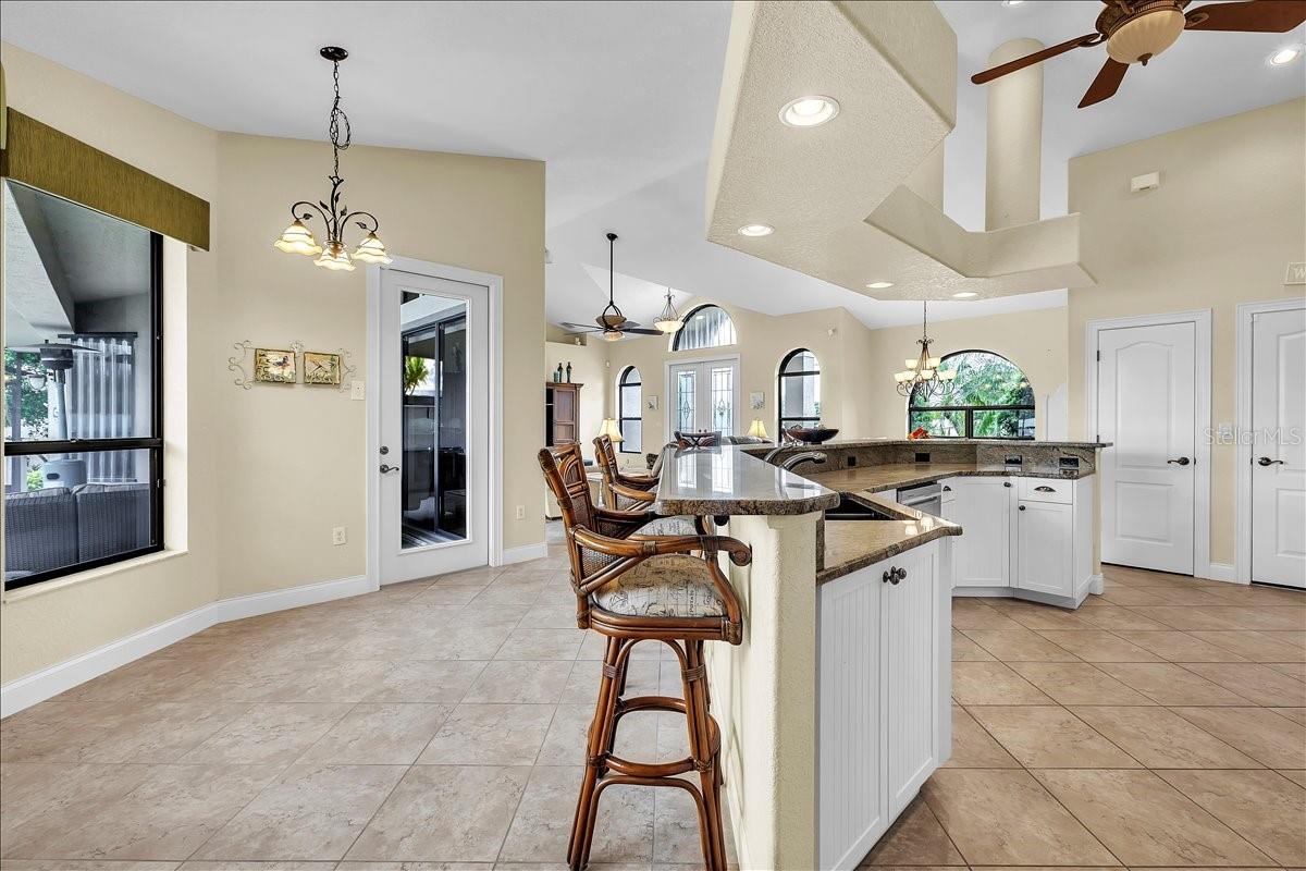 CHARLOTTE PARK - Residential