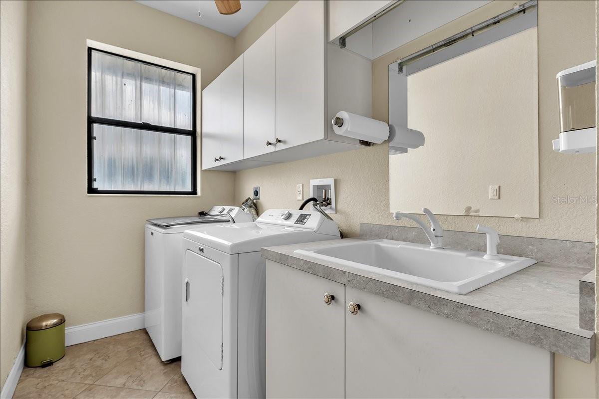 CHARLOTTE PARK - Residential