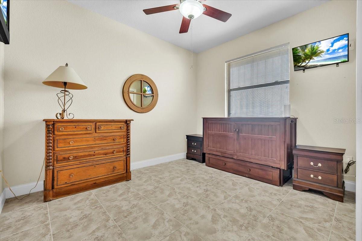 CHARLOTTE PARK - Residential