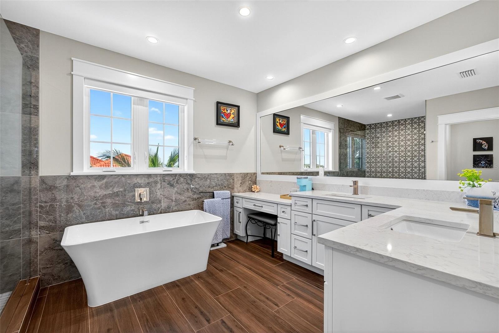 SLEEPY LAGOON PARK 2 - Residential