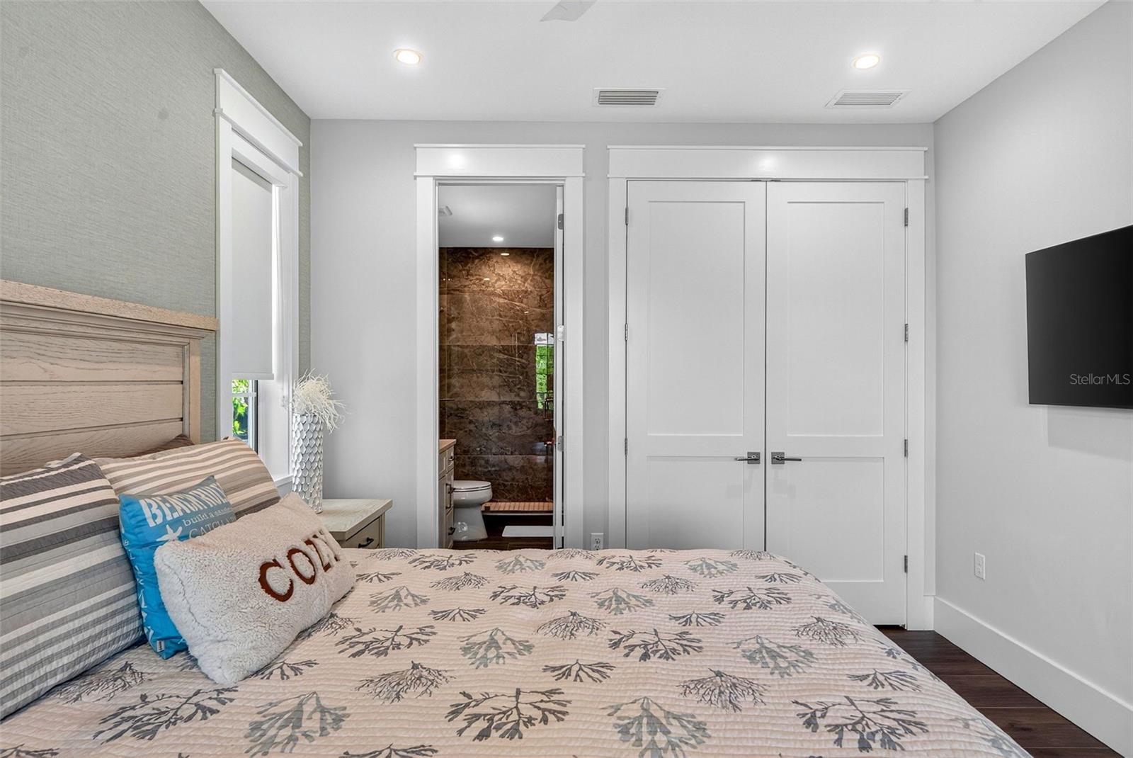 SLEEPY LAGOON PARK 2 - Residential