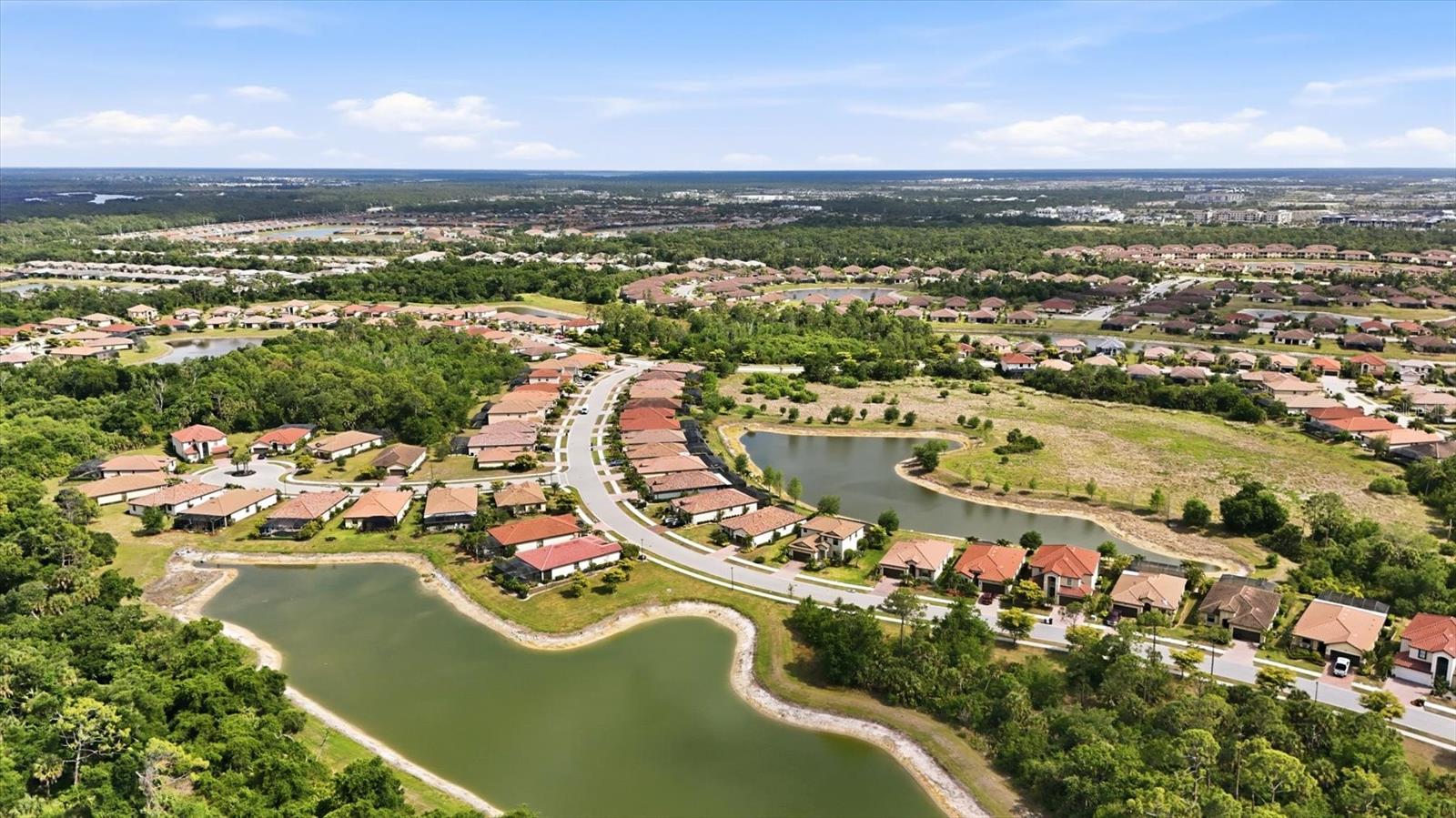 GRAN PARADISO PH 1 - Residential