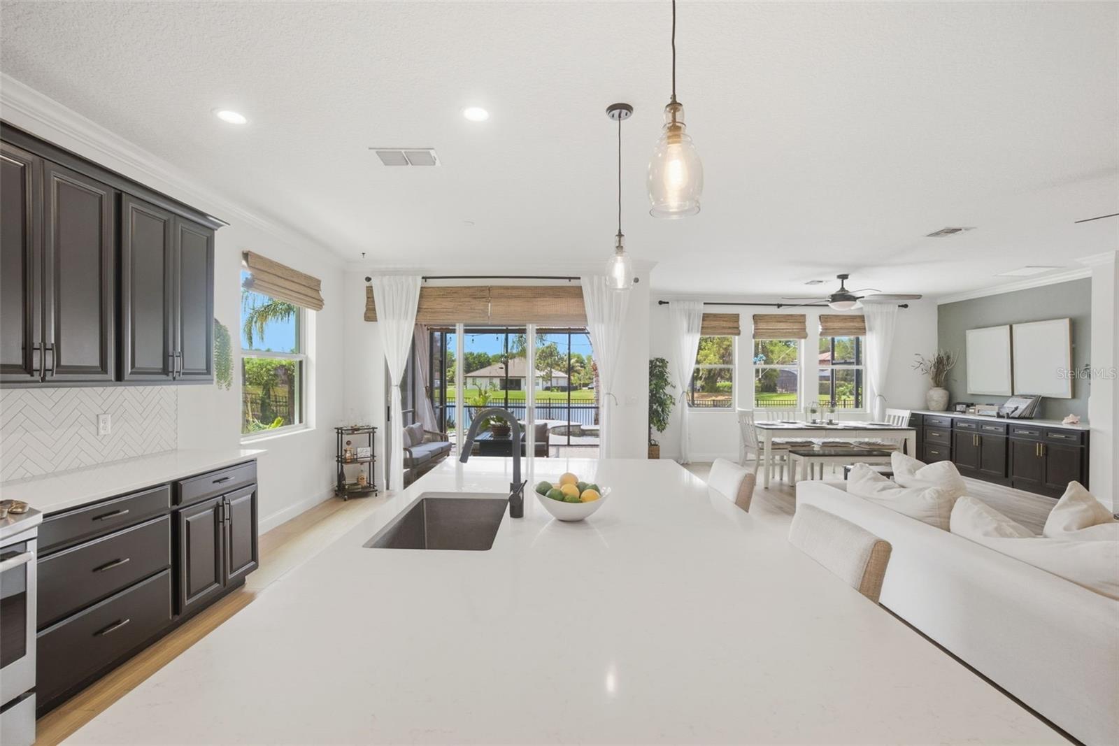 RIVIERA BELLA UN 3 - Residential