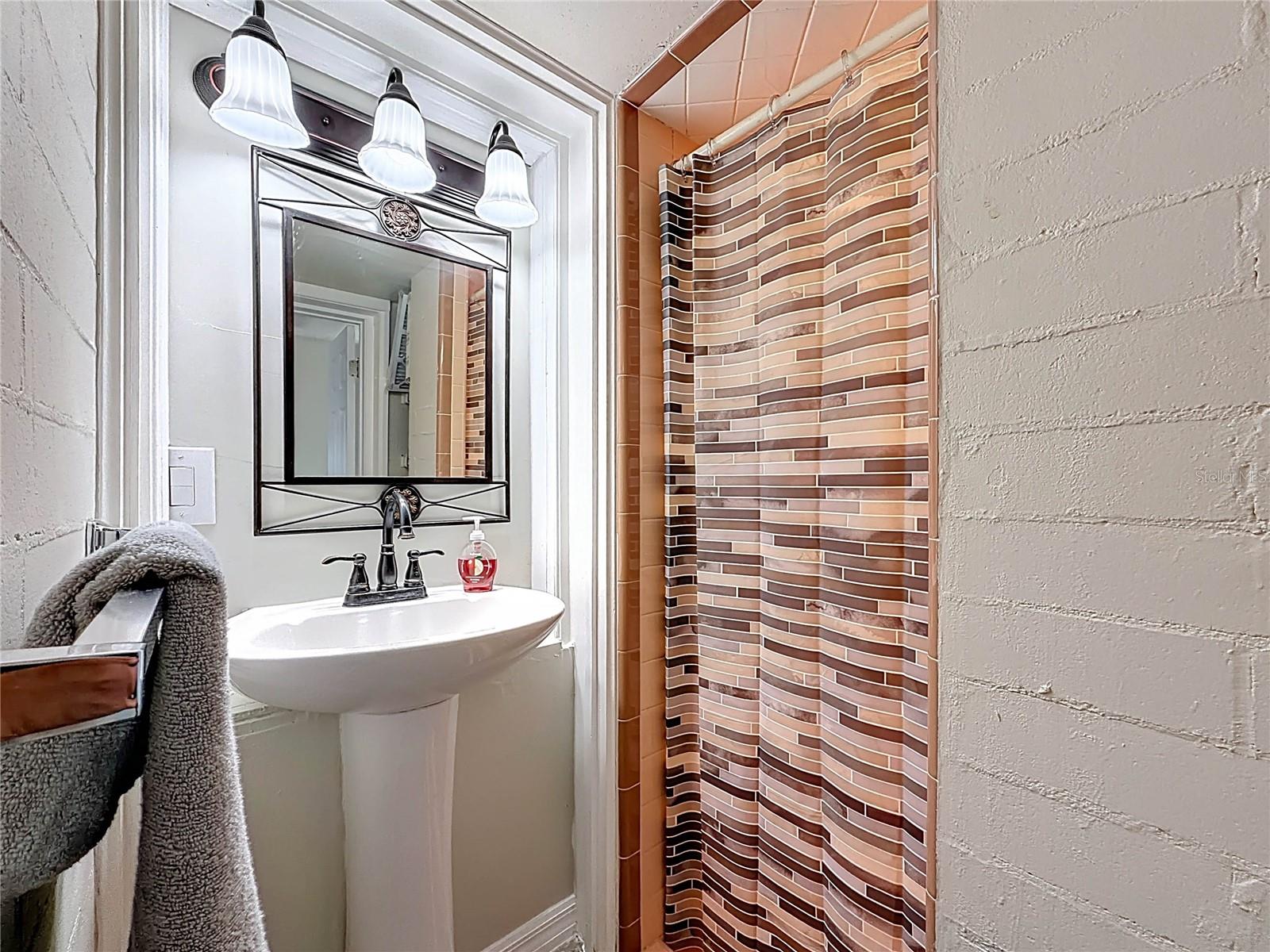 ALTA BUNTS UNREC SUB - Residential