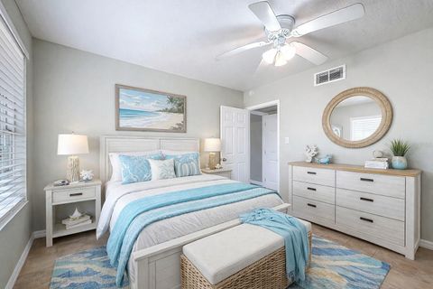 Tiny photo for 421 NW 14th Place, Crystal River, FL 34428 (MLS # TB8461618)