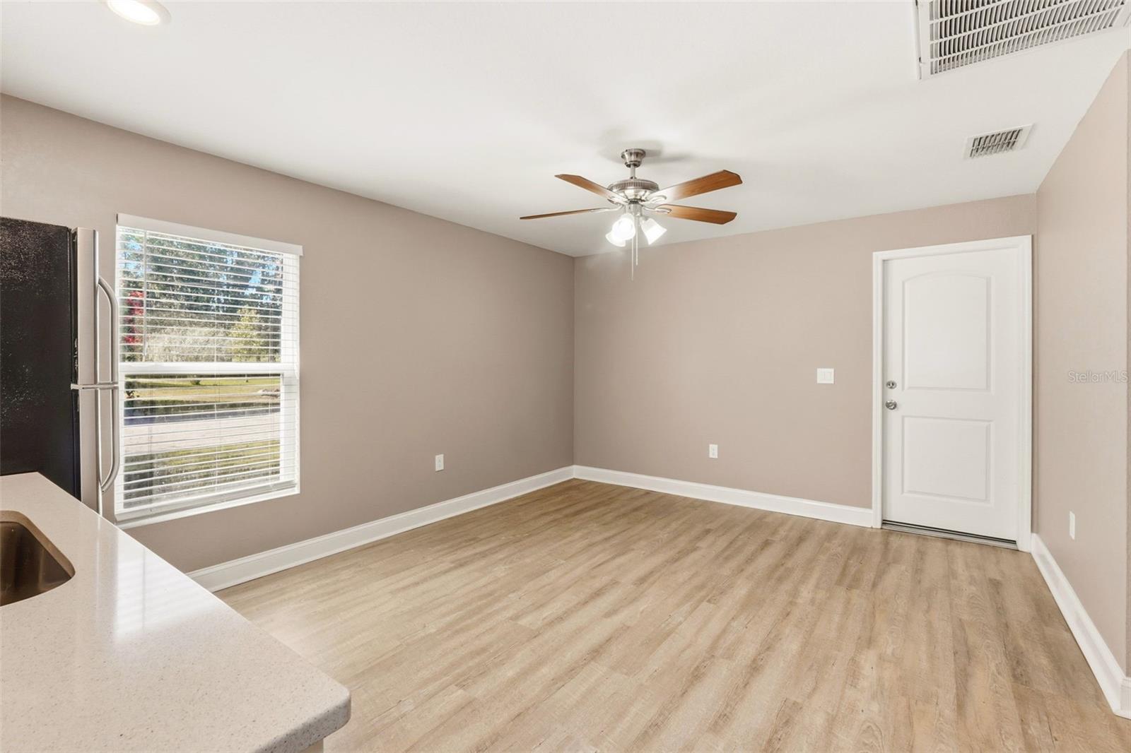 GREENFIELDS 1-H UN 3 - Residential