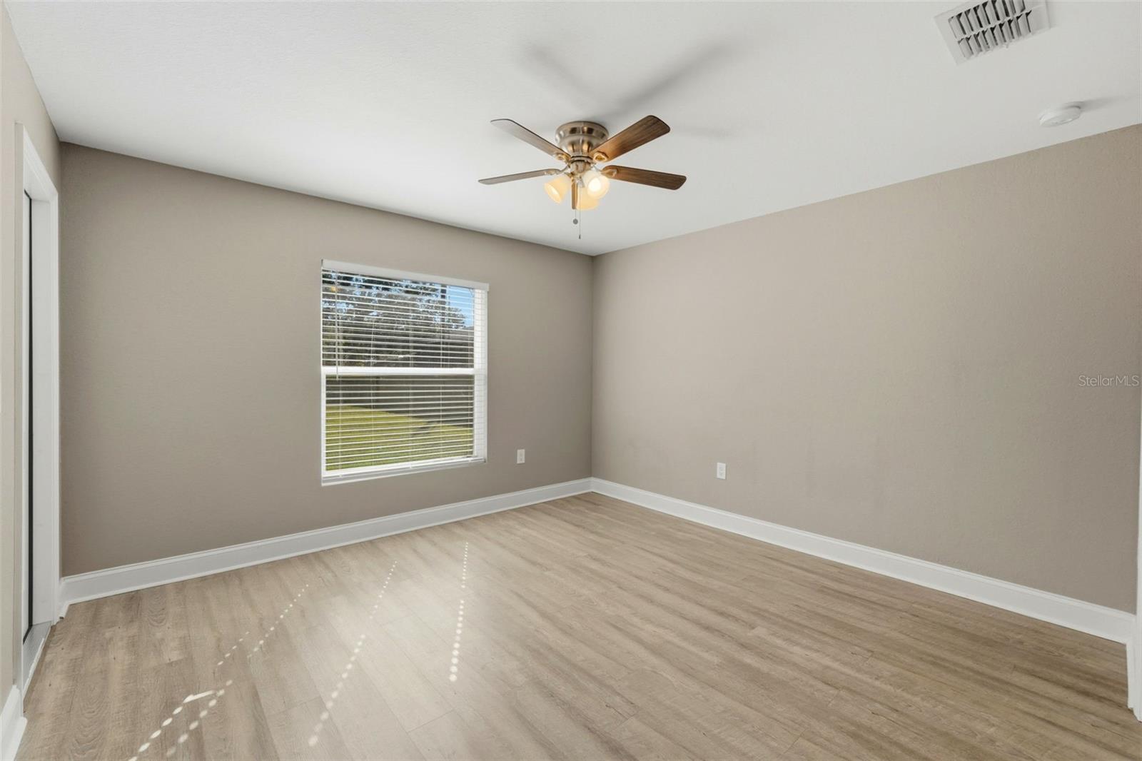 GREENFIELDS 1-H UN 3 - Residential