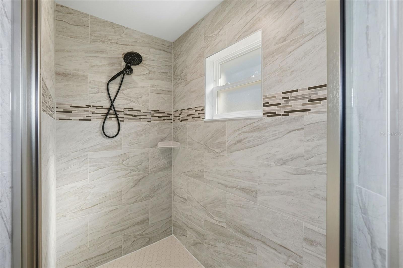 GREENFIELDS 1-H UN 3 - Residential