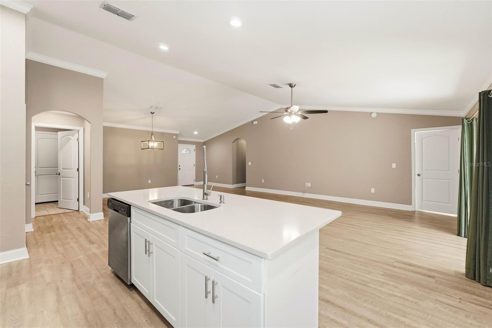 GREENFIELDS 1-H UN 3 - Residential