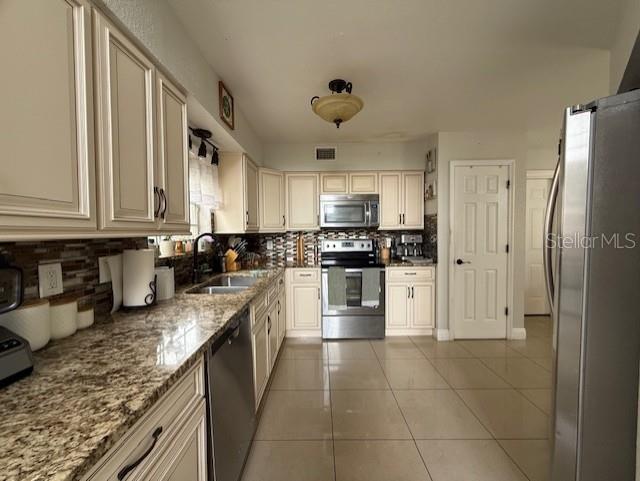 7325 VICTORIA CIRCLE