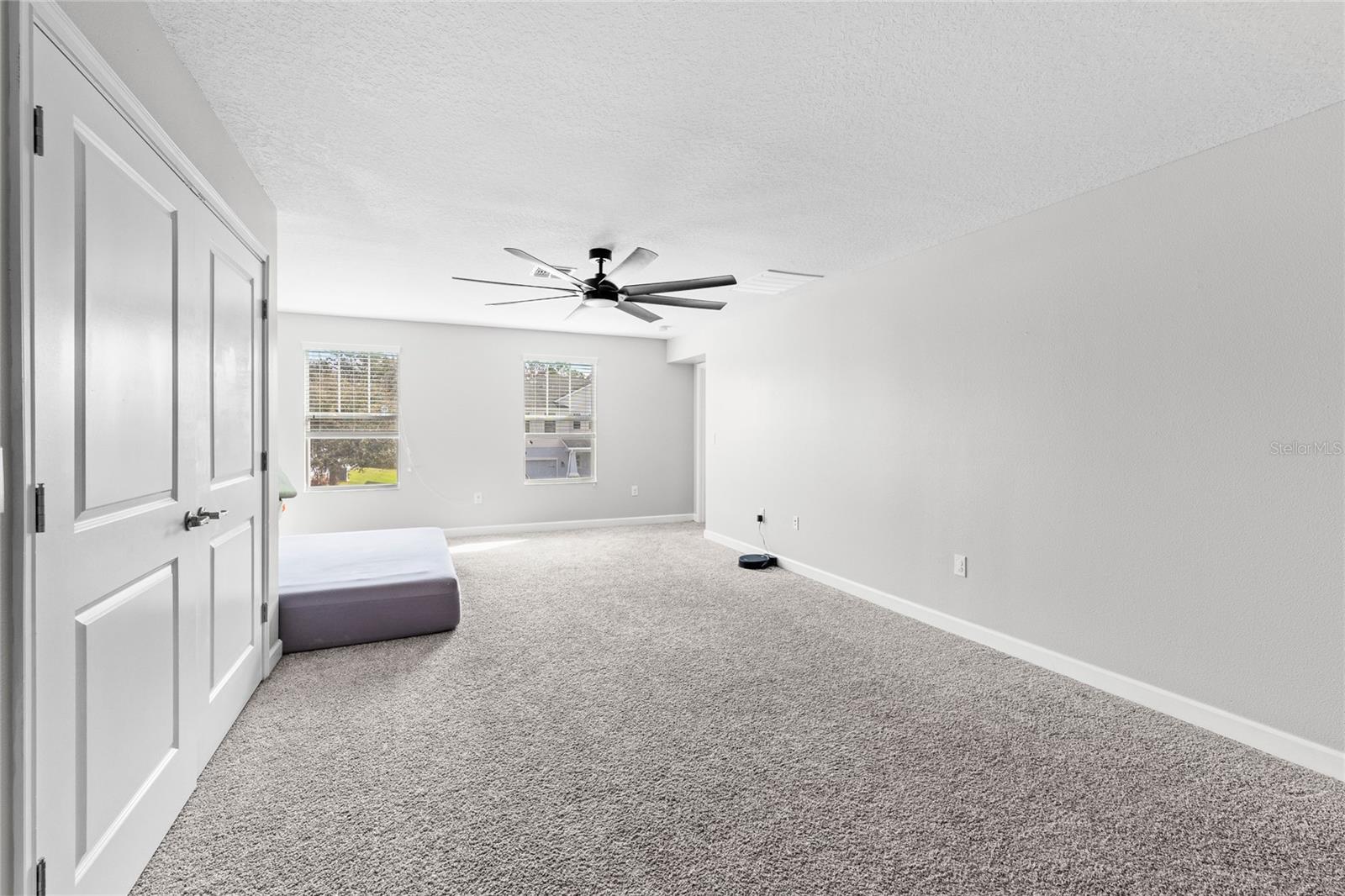 STONEYBROOK HILLS UN #2 - Residential