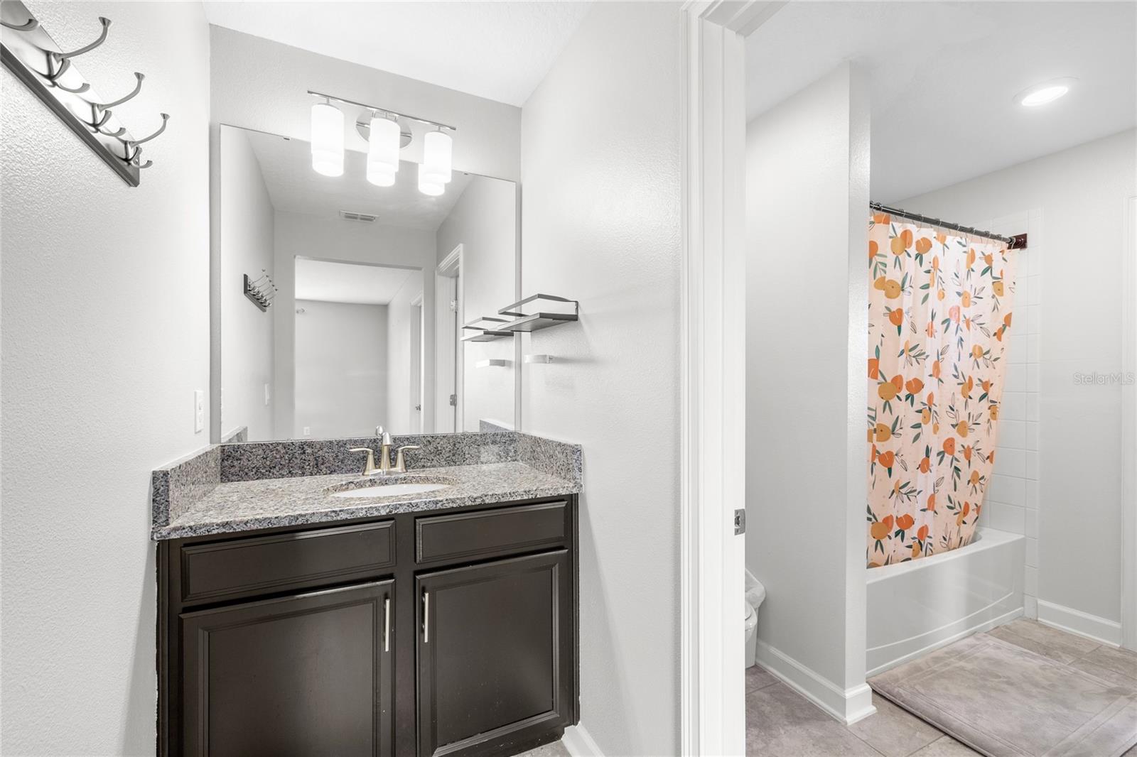 STONEYBROOK HILLS UN #2 - Residential