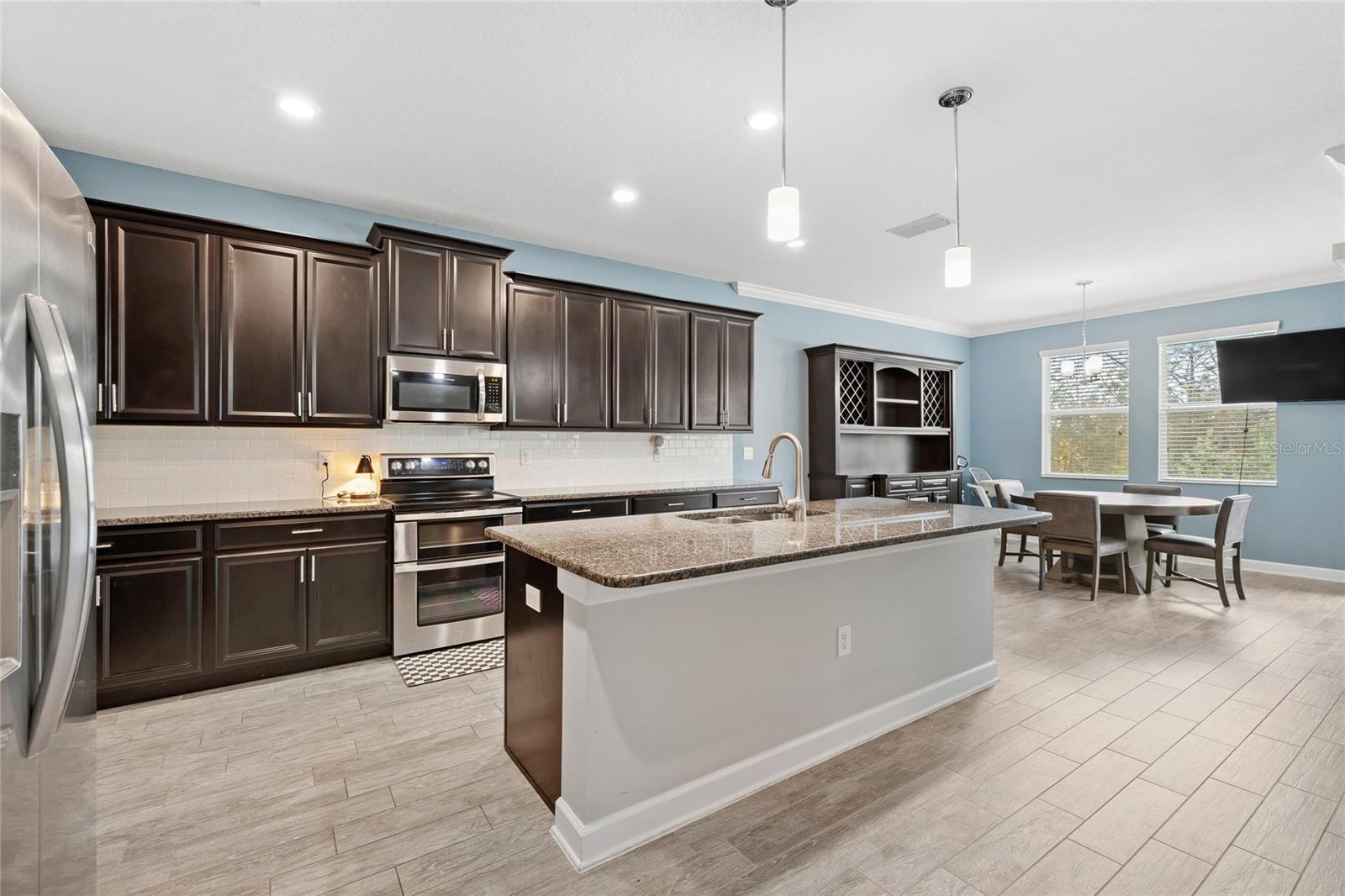 STONEYBROOK HILLS UN #2 - Residential