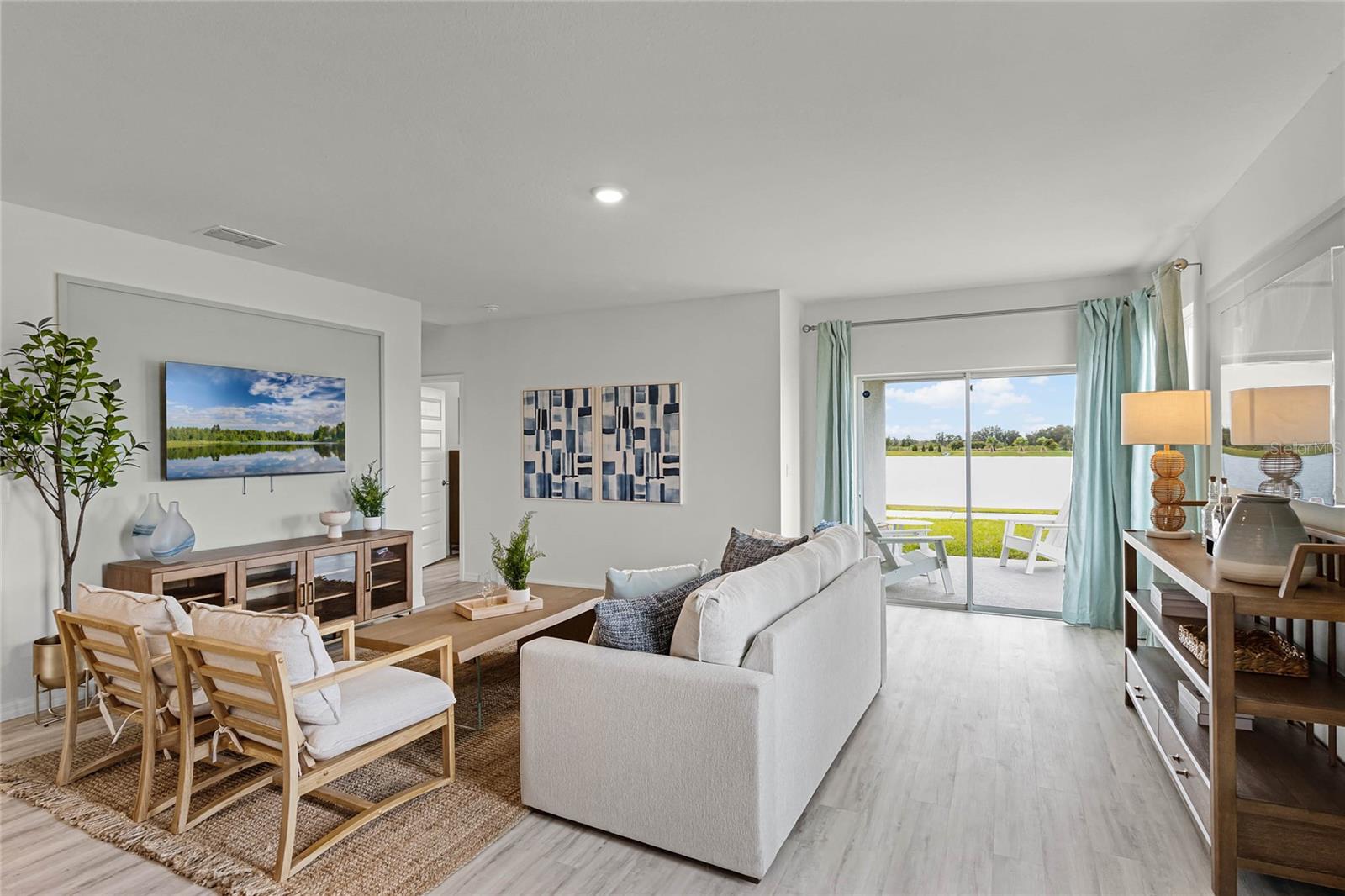 HARMONY ON LAKE ELOISE - Residential