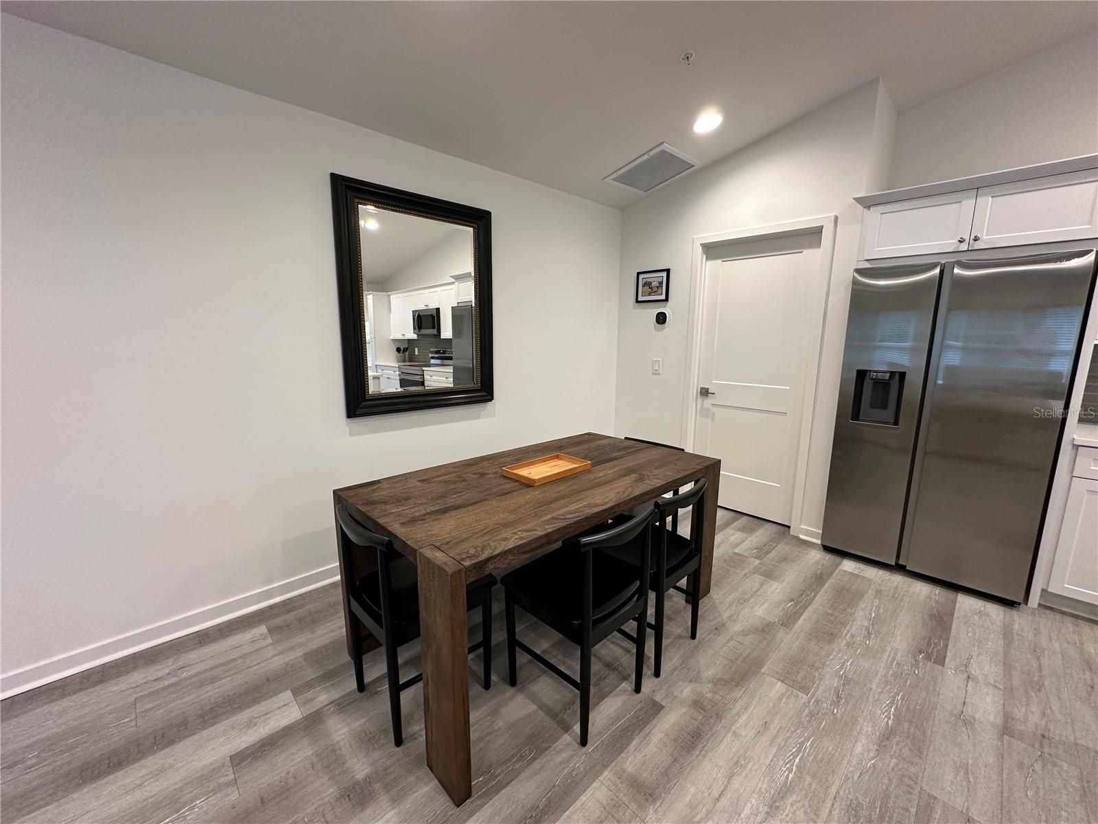 GOLDEN HILLS QUADRAVILLAS - Residential Lease