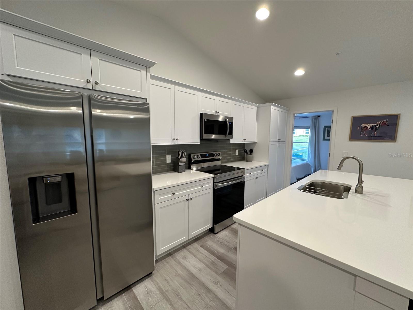 GOLDEN HILLS QUADRAVILLAS - Residential Lease