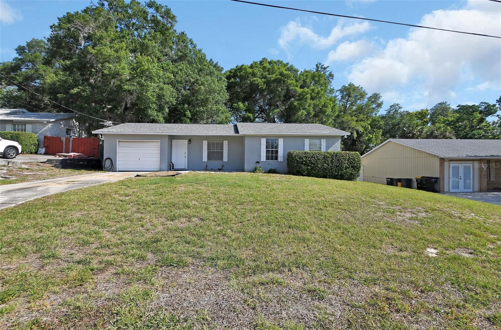 555 SANDY PINES DRIVE