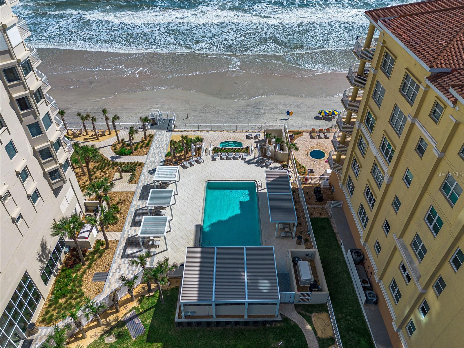 NORTH GRAND COQUINA CONDO PENTHOUSE UNIT - Residential