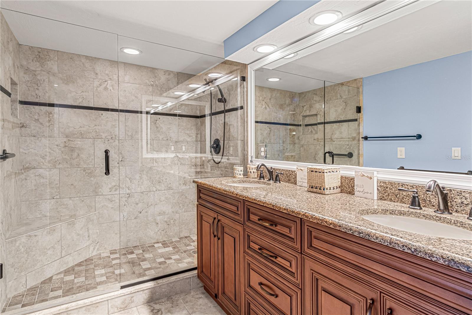 NORTH GRAND COQUINA CONDO PENTHOUSE UNIT - Residential