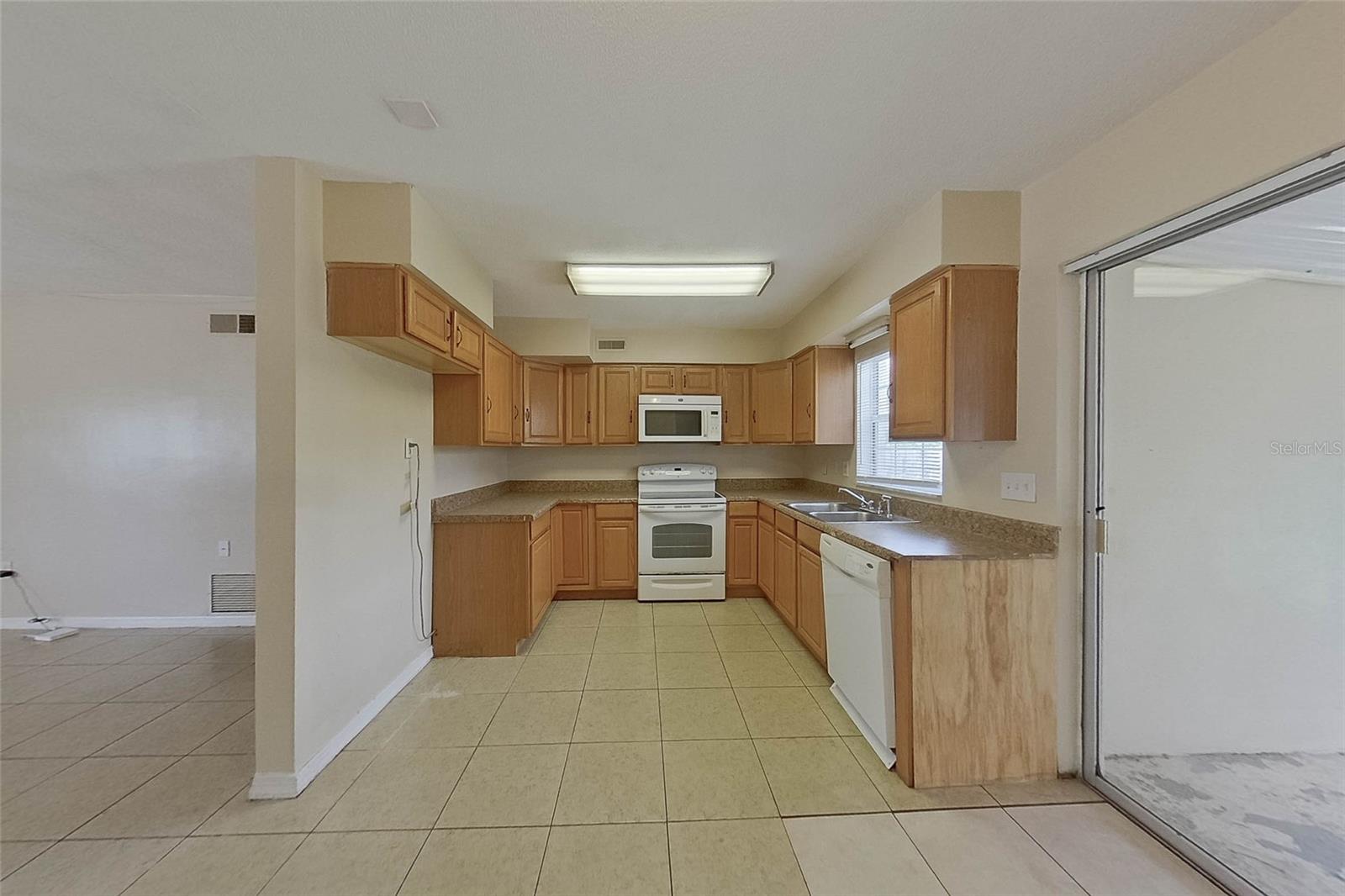 SILVER STAR MANOR - Residential Lease