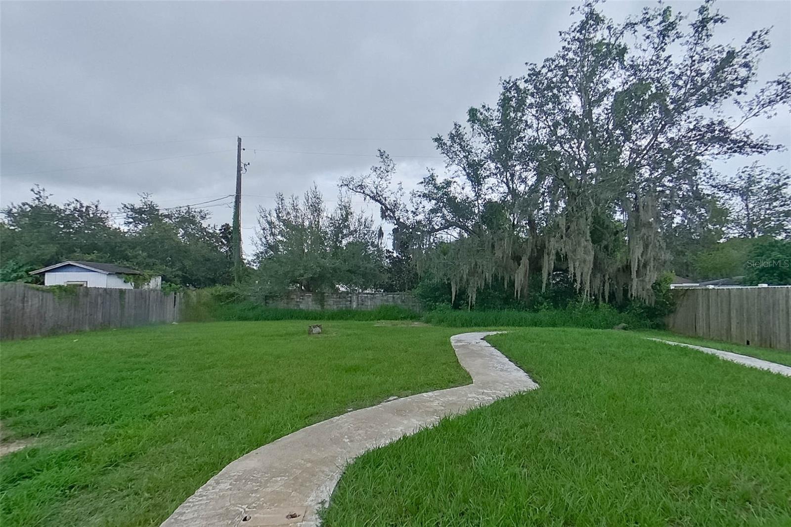 SILVER STAR MANOR - Residential Lease