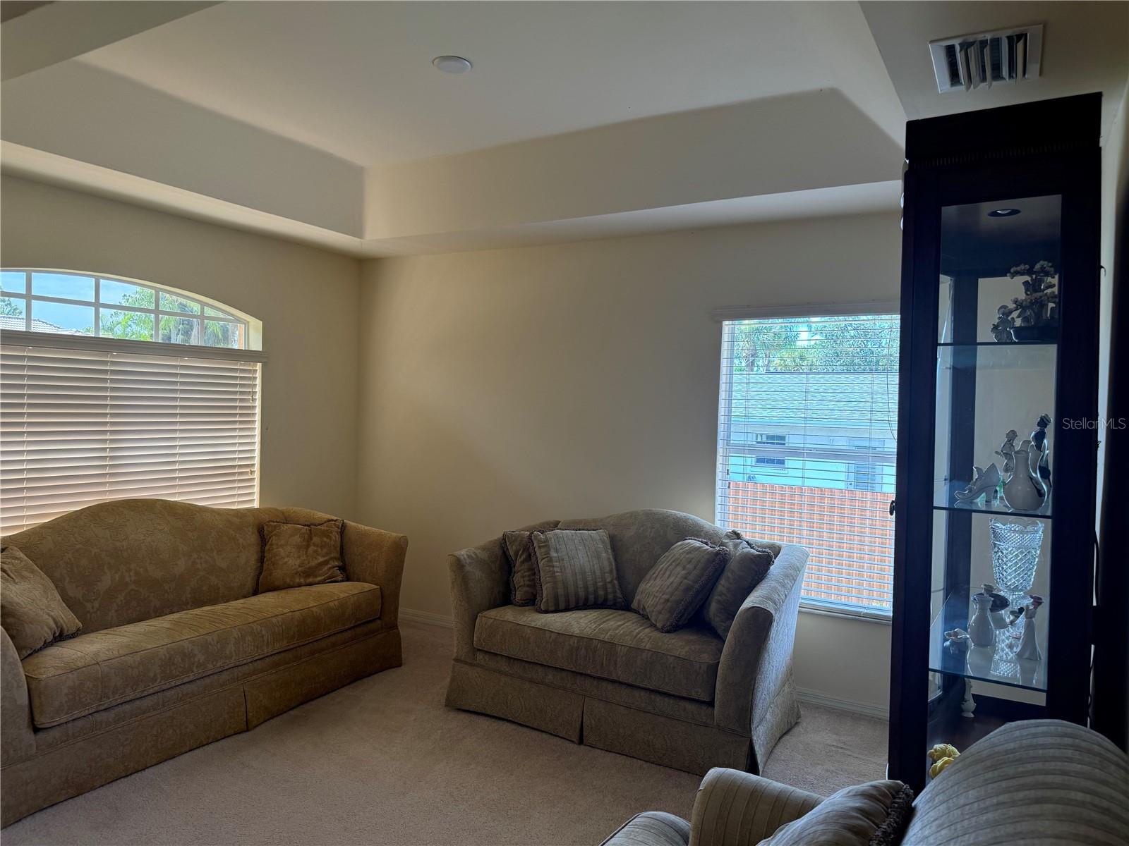 814 JEFFERSON AVENUE 1