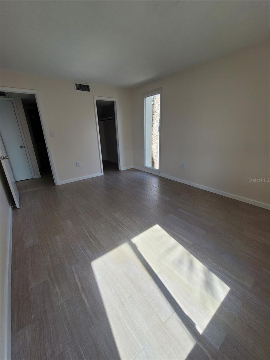 SANDY COVE - Residential Lease