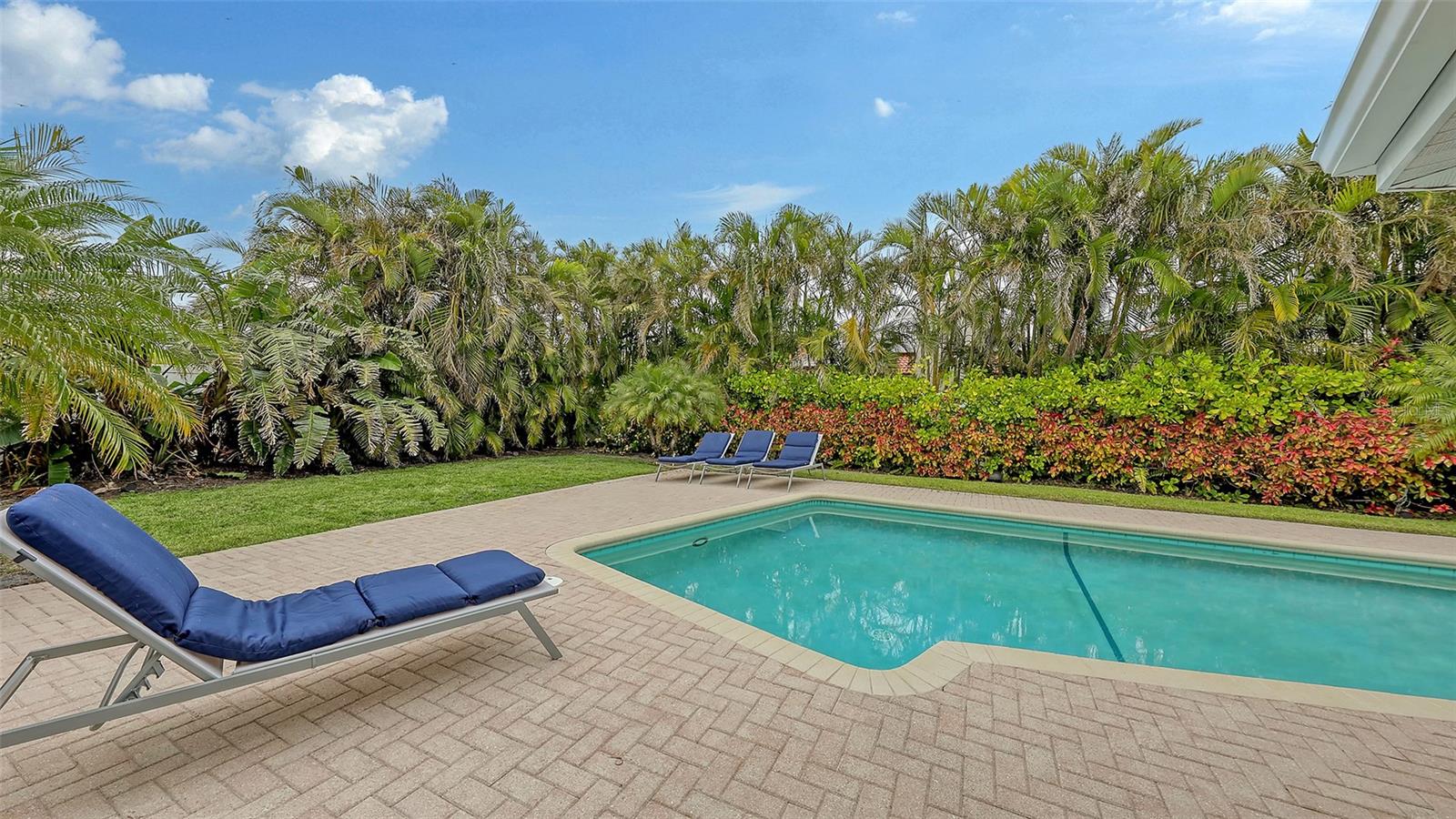 BIRD KEY SUB - Residential