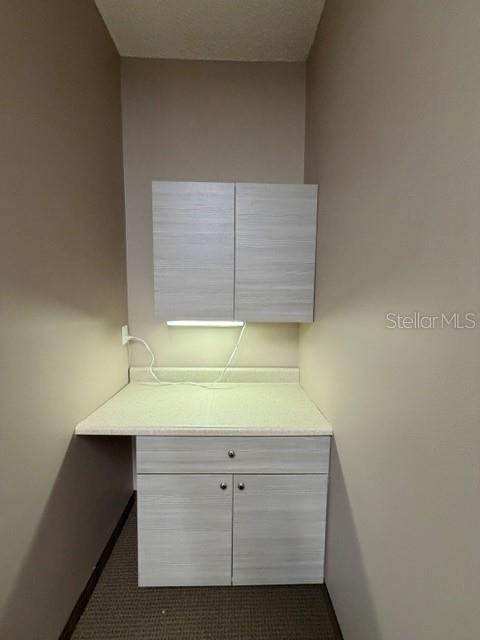 SILVER LAKE ESTATES - Commercial Lease