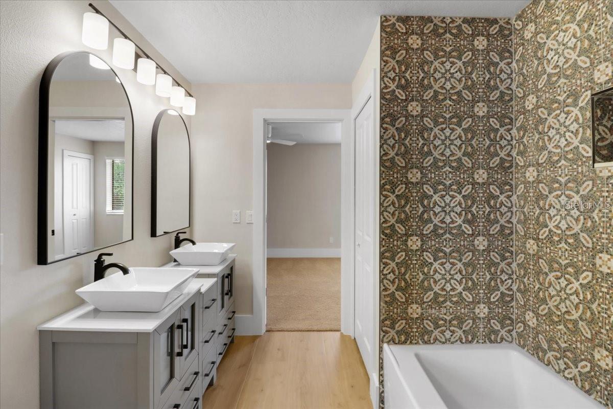 WATERFORD CHASE - Residential