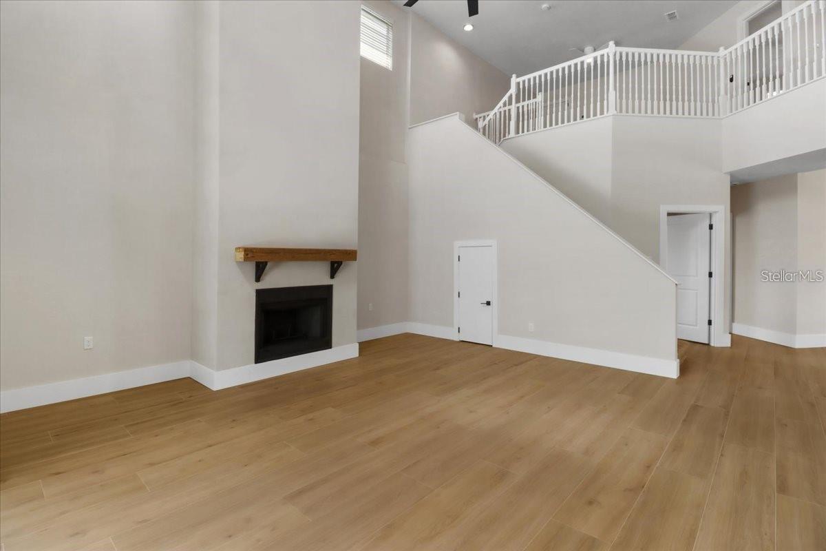 WATERFORD CHASE - Residential