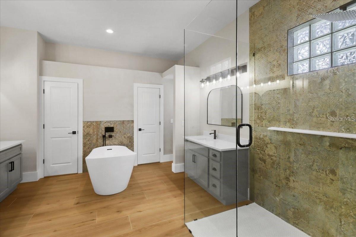 WATERFORD CHASE - Residential