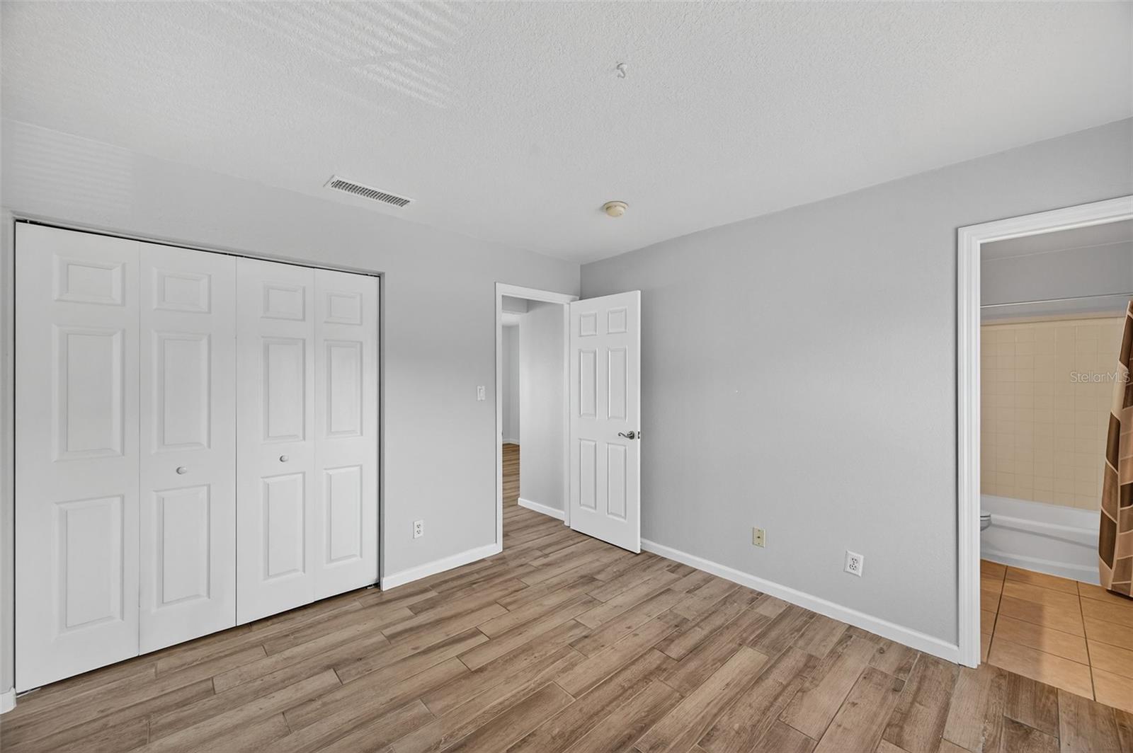 WATERSIDE AT COQUINA KEY SOUTH - Residential