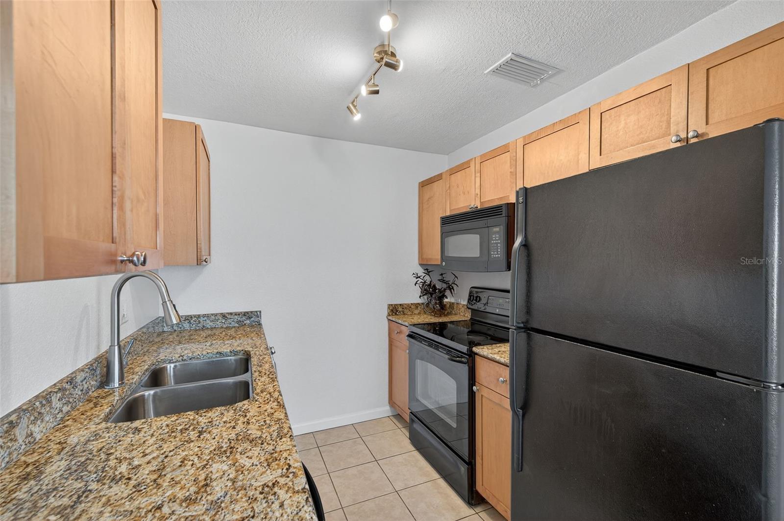 WATERSIDE AT COQUINA KEY SOUTH - Residential