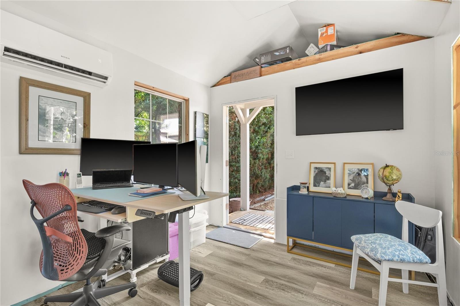 YACHT CLUB ESTATES - Residential