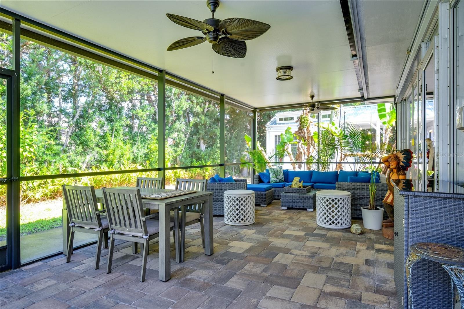 YACHT CLUB ESTATES - Residential