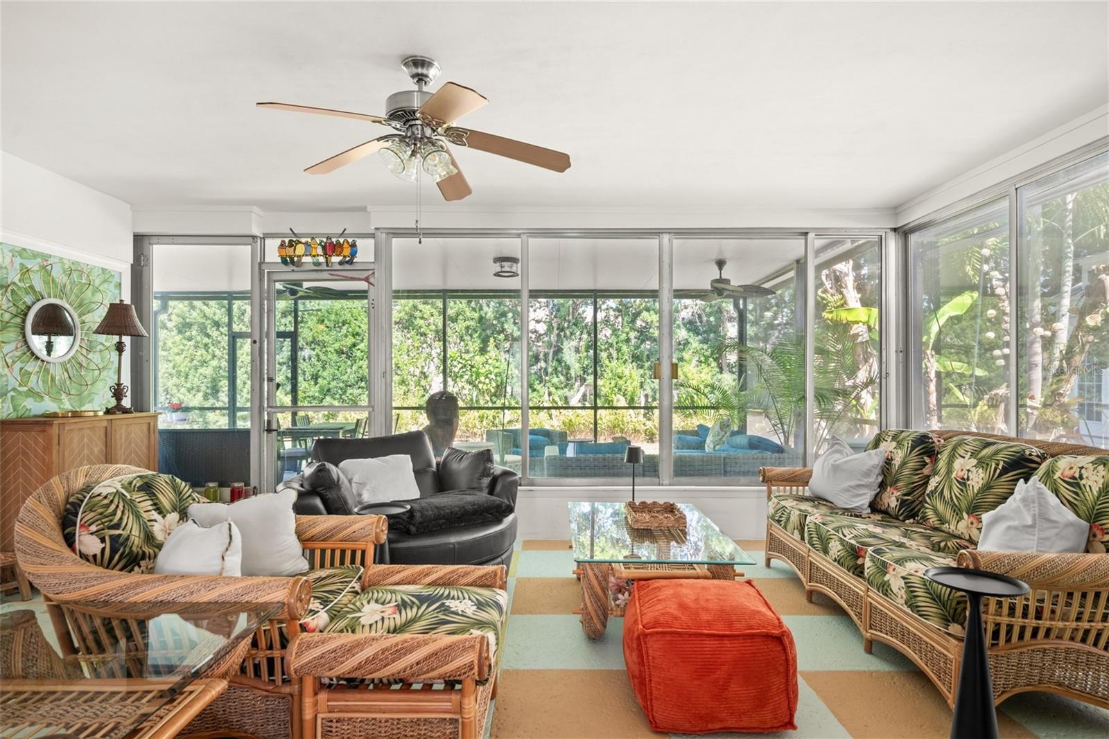 YACHT CLUB ESTATES - Residential