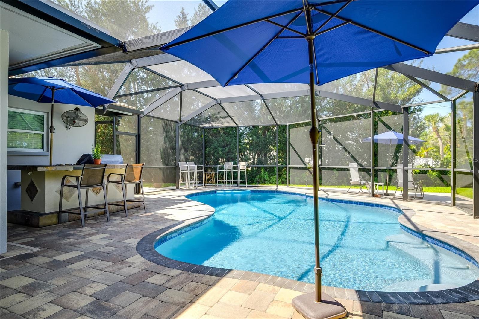 YACHT CLUB ESTATES - Residential