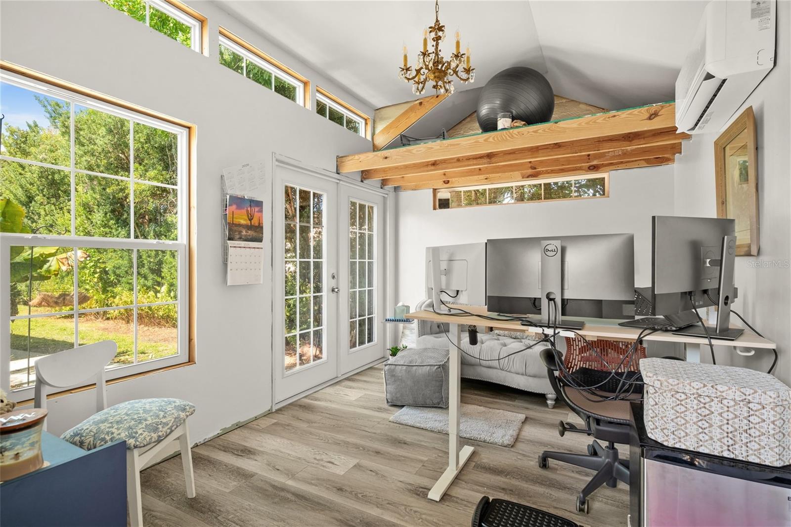 YACHT CLUB ESTATES - Residential