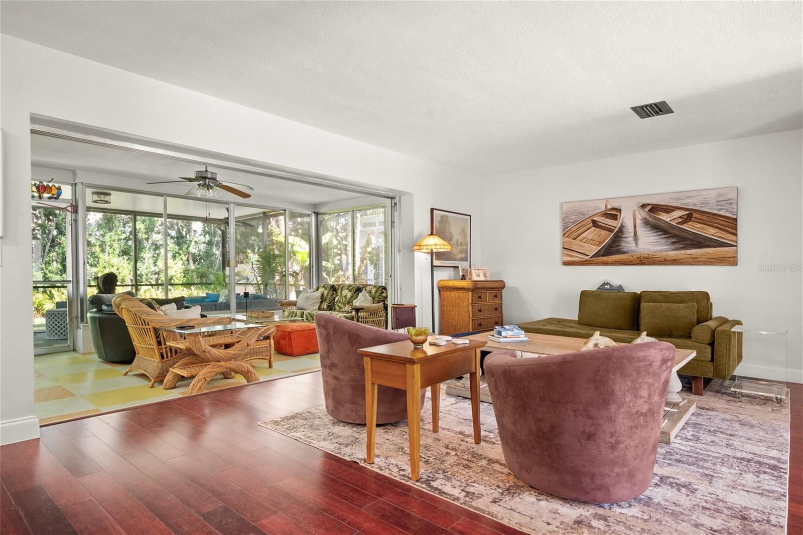 YACHT CLUB ESTATES - Residential