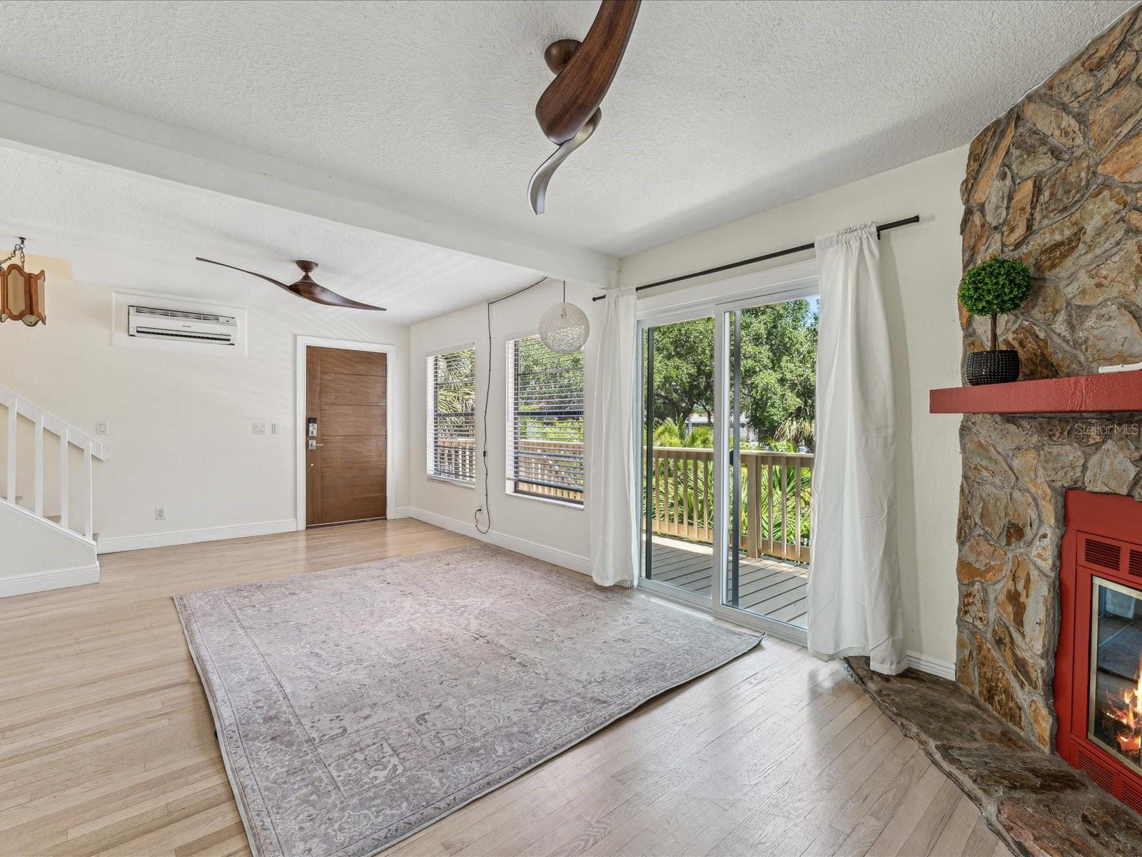 Photo 6 of 41 of 304 16TH AVENUE N house