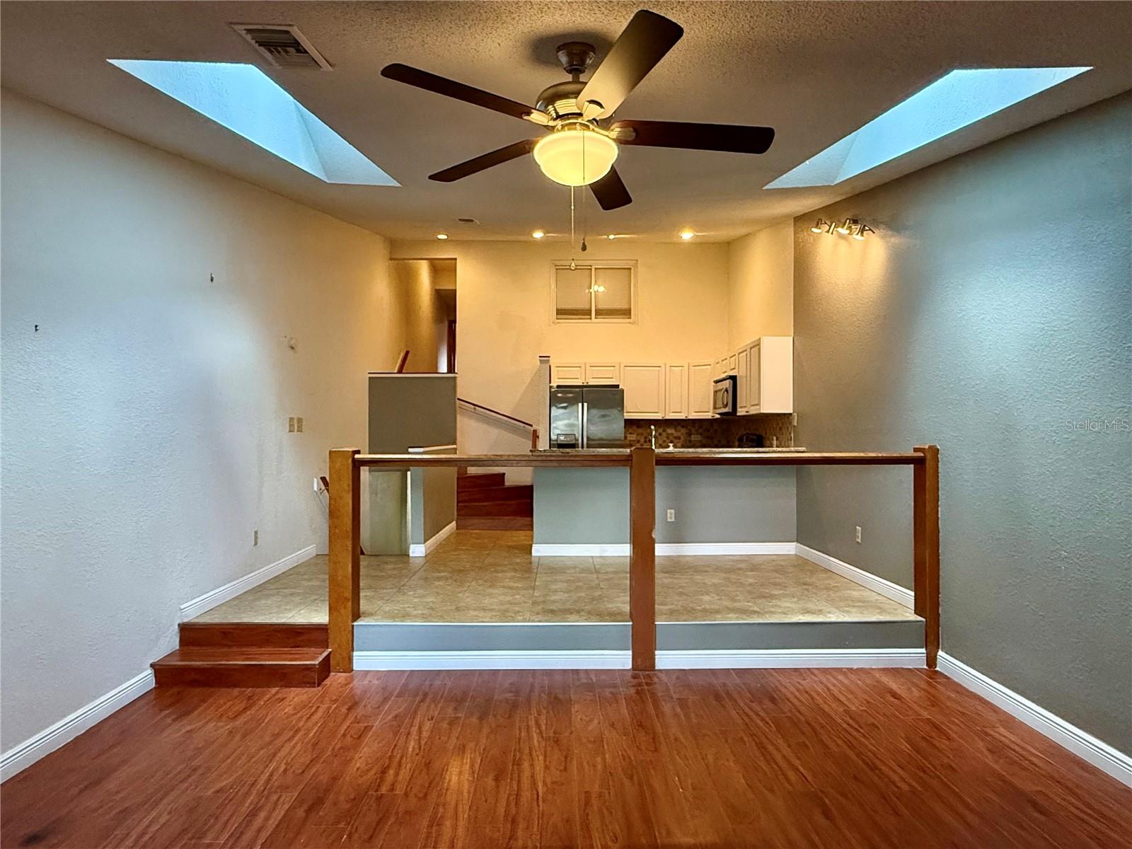 LAKE FOREST CONDO - Residential