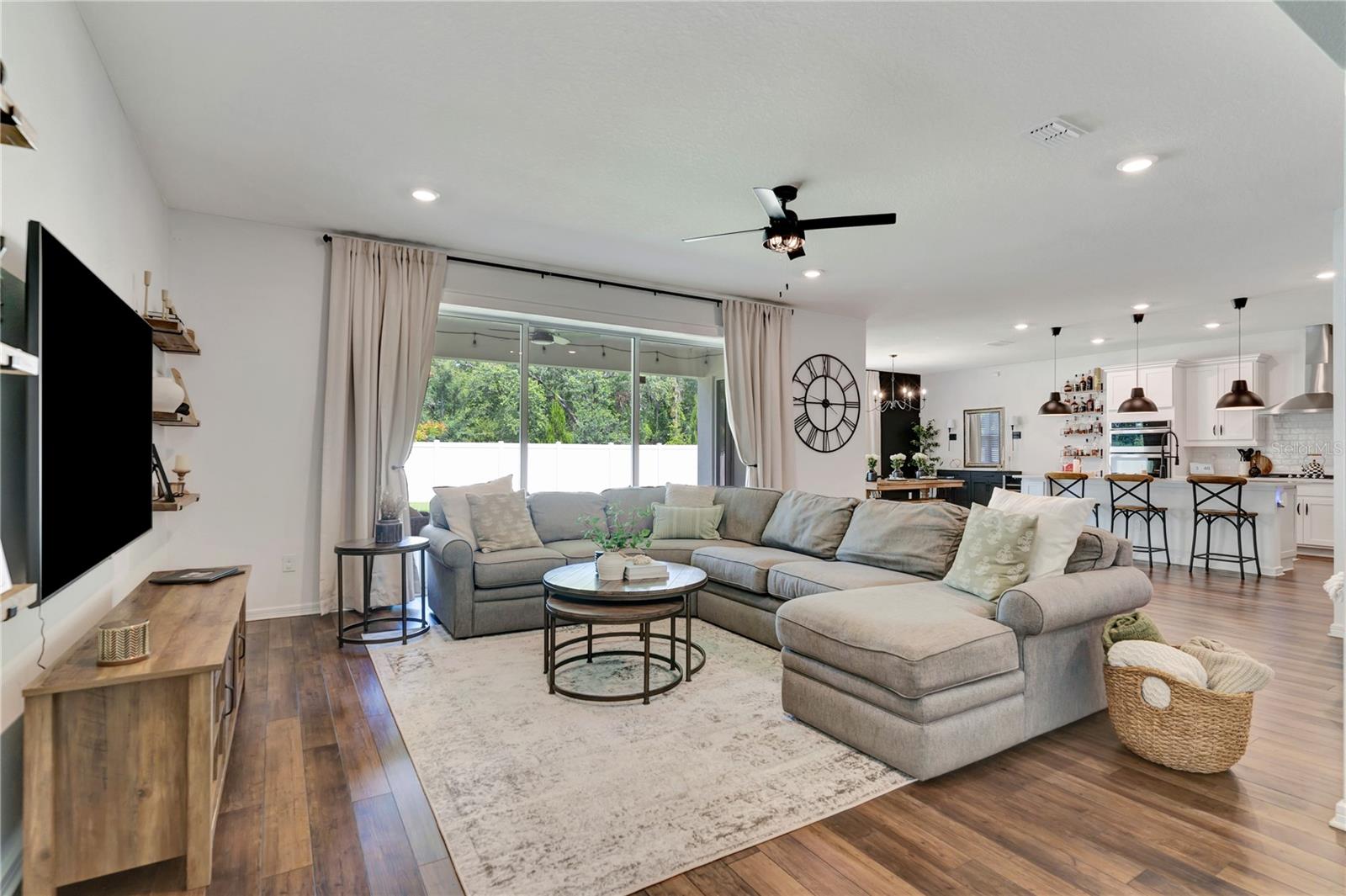 2335 GREEN SYMPHONY PLACE