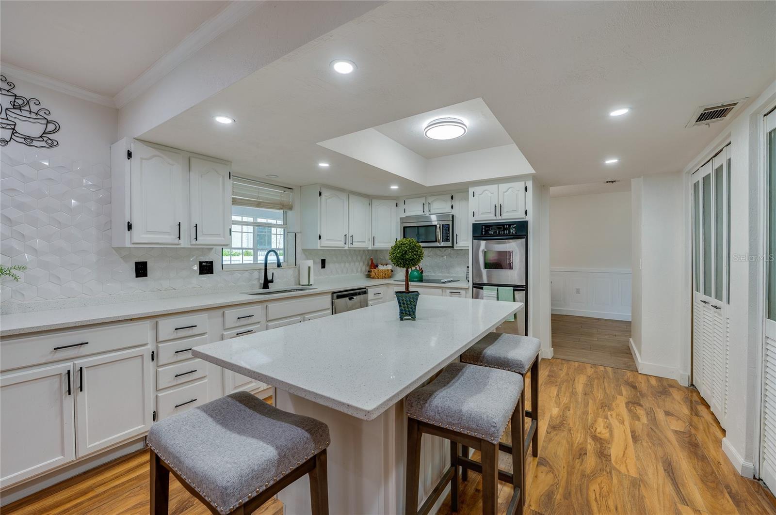 SLEEPY HOLLOW UNIT 01 - Residential