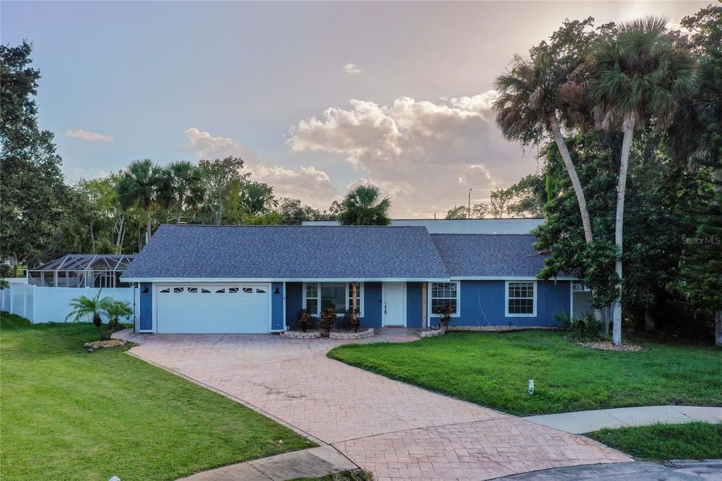 Photo of 701 Priscilla Court, Port Orange, FL 32127 (MLS # V4945286)