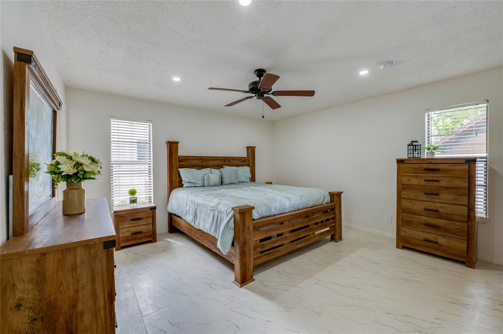SLEEPY HOLLOW UNIT 01 - Residential