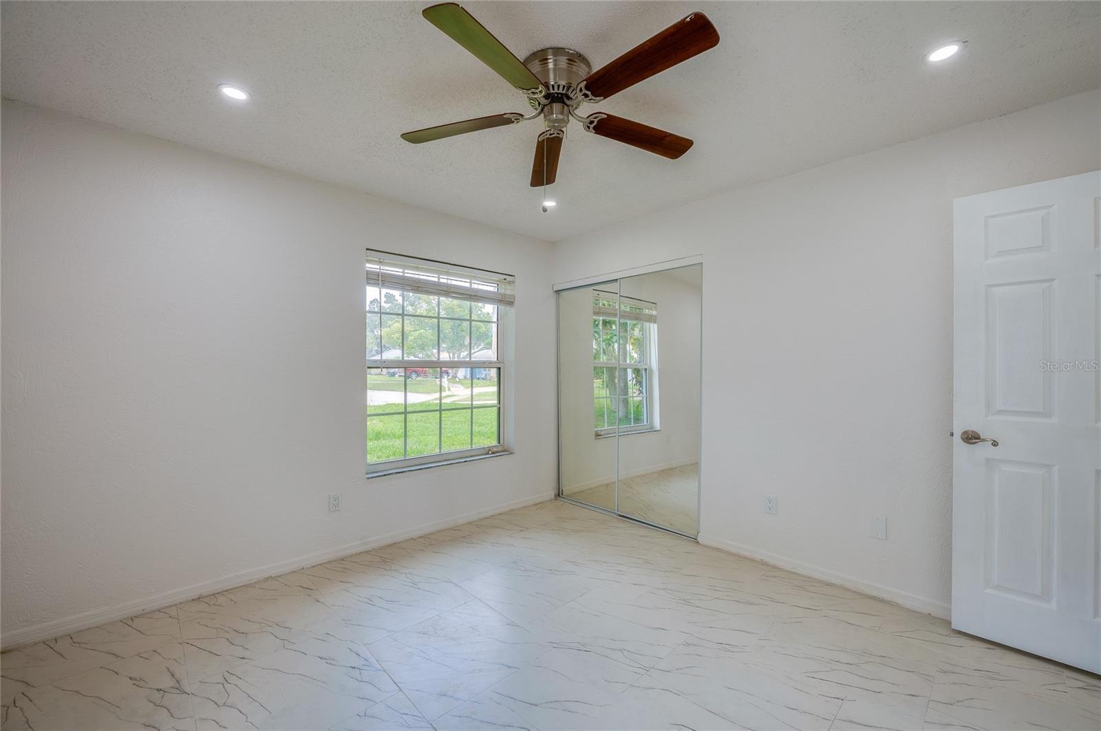 SLEEPY HOLLOW UNIT 01 - Residential