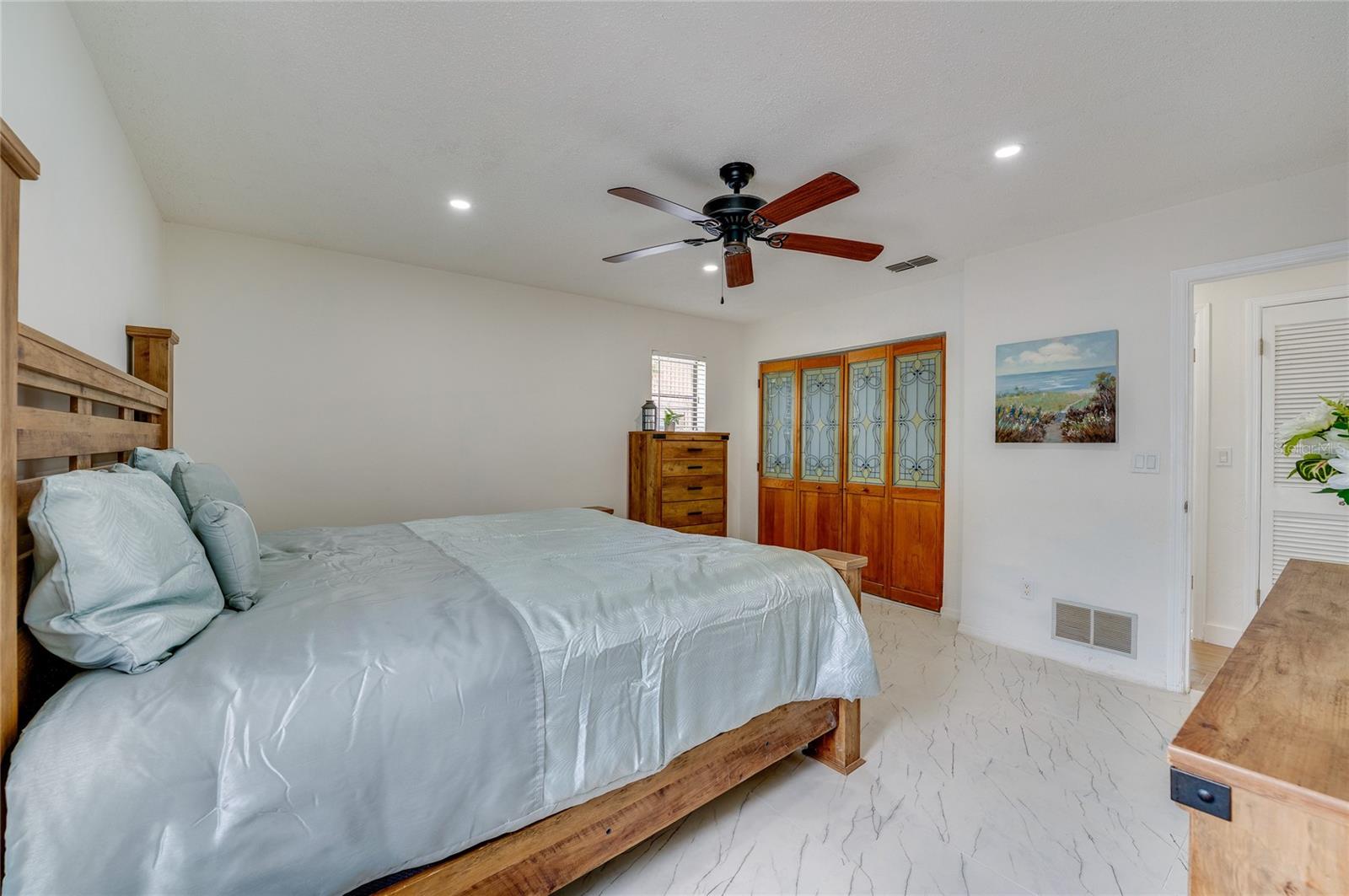 SLEEPY HOLLOW UNIT 01 - Residential