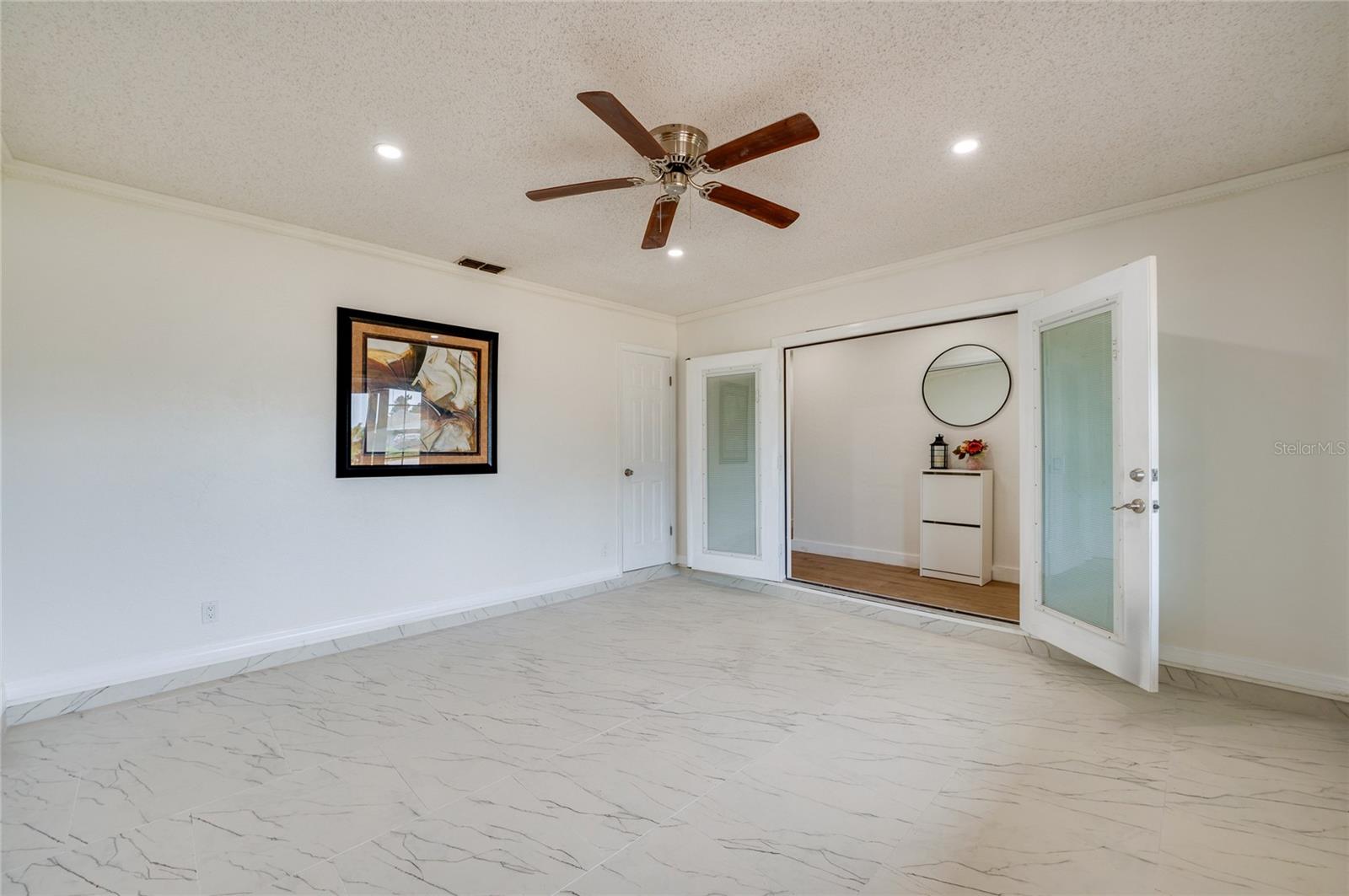 SLEEPY HOLLOW UNIT 01 - Residential
